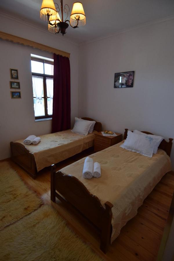 Hotel Brahimi Gjirokaster Luaran gambar