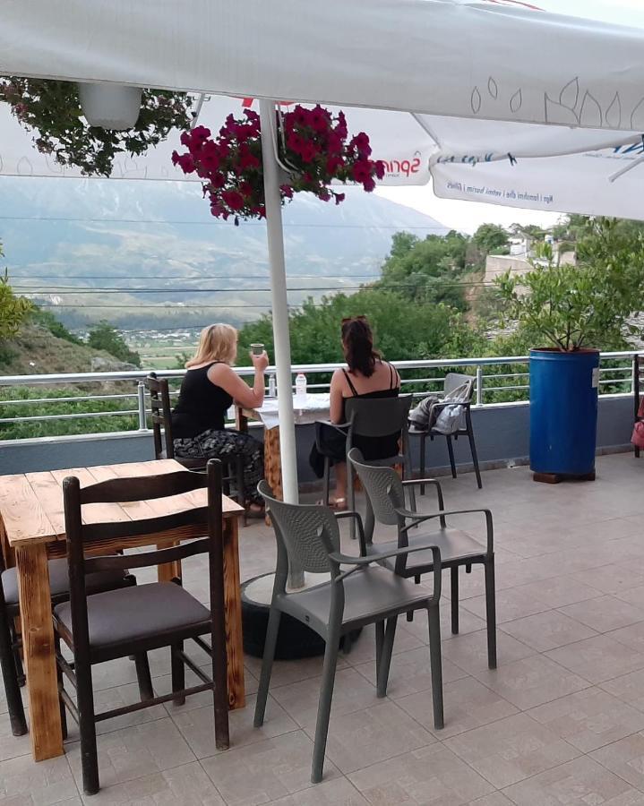 Hotel Brahimi Gjirokaster Luaran gambar