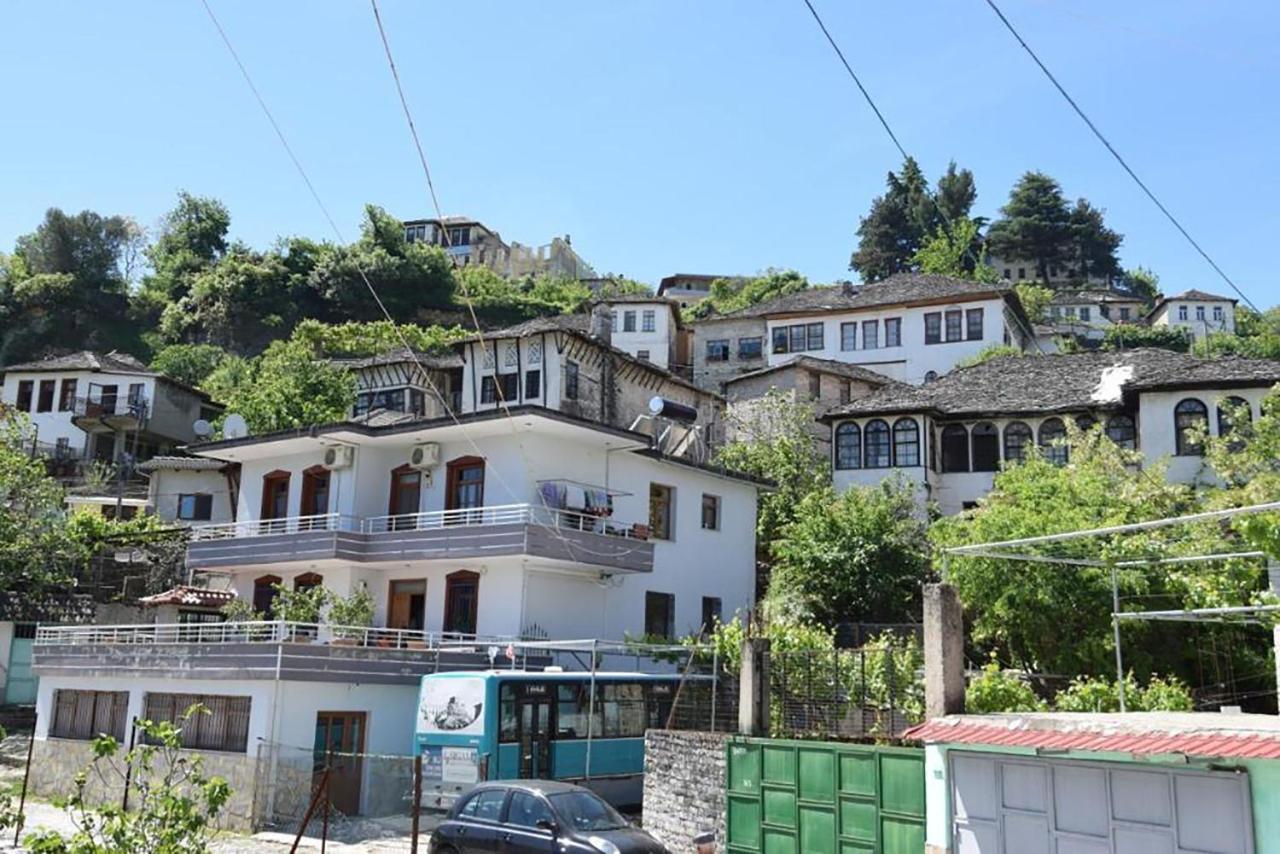 Hotel Brahimi Gjirokaster Luaran gambar