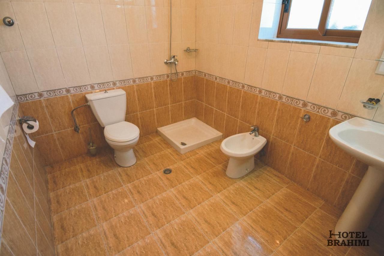 Hotel Brahimi Gjirokaster Luaran gambar