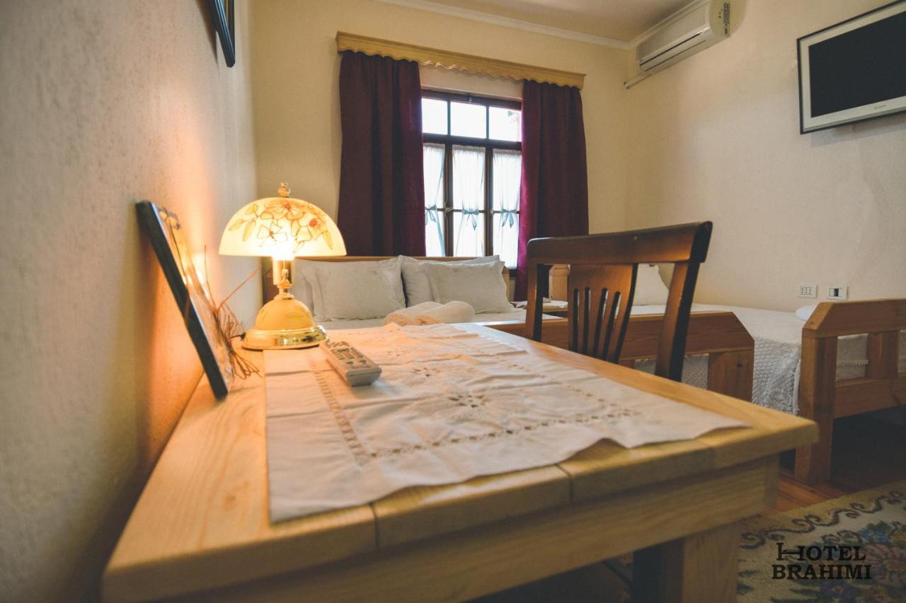 Hotel Brahimi Gjirokaster Luaran gambar