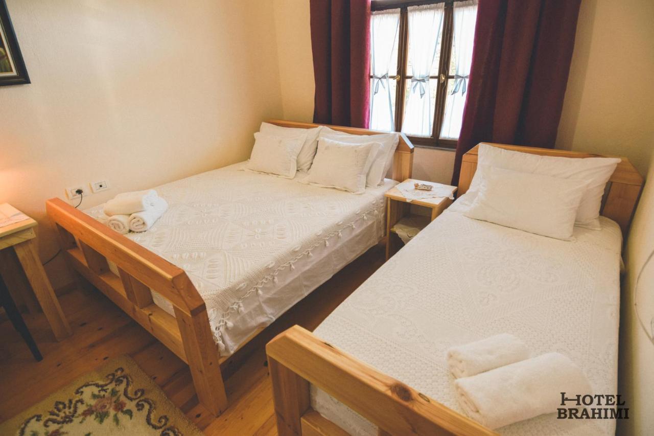 Hotel Brahimi Gjirokaster Luaran gambar
